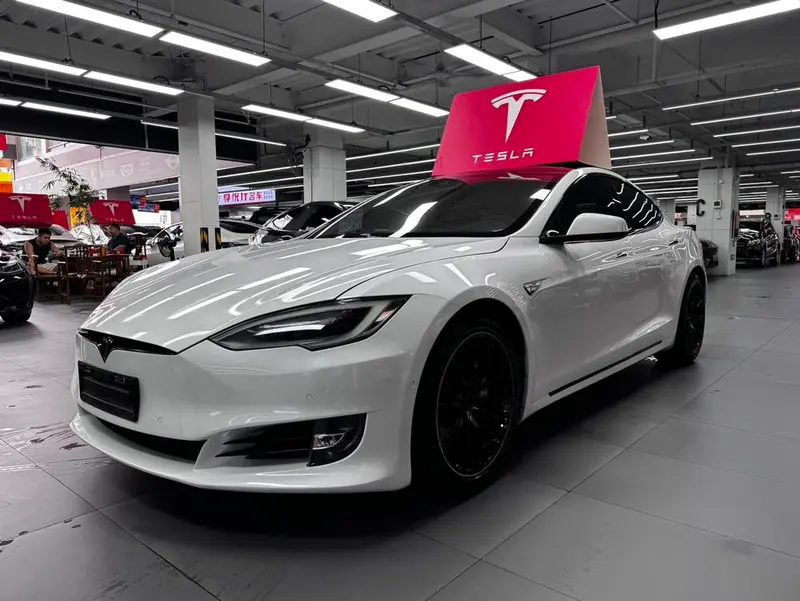 Tesla Model S, 2016