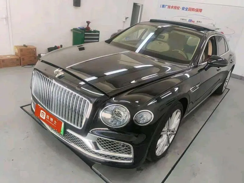 Bentley Flying Spur PHEV, 2023