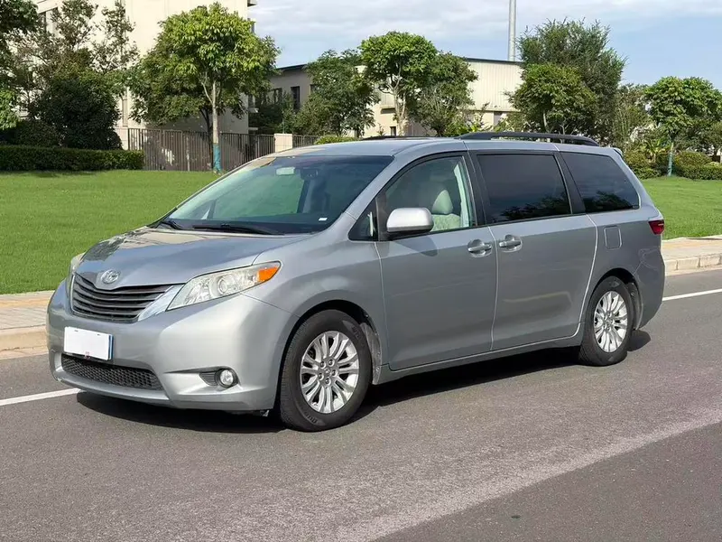 Toyota Sienna, 2017