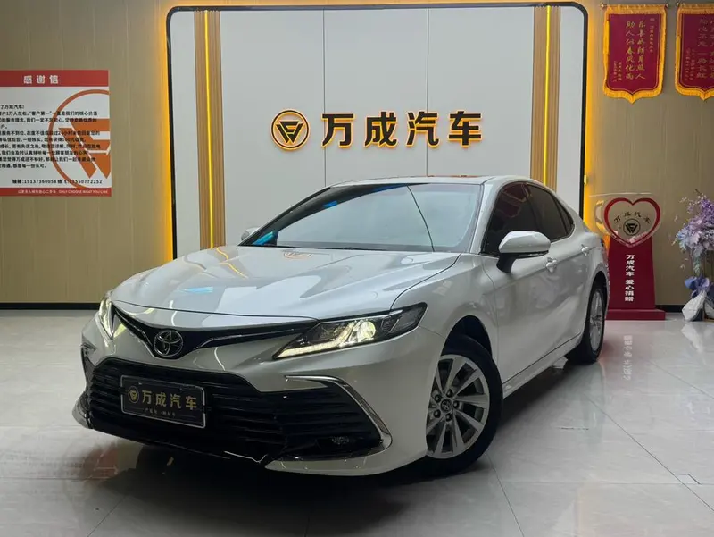 Toyota Camry, 2023