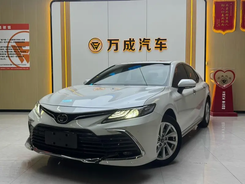 Toyota Camry, 2023