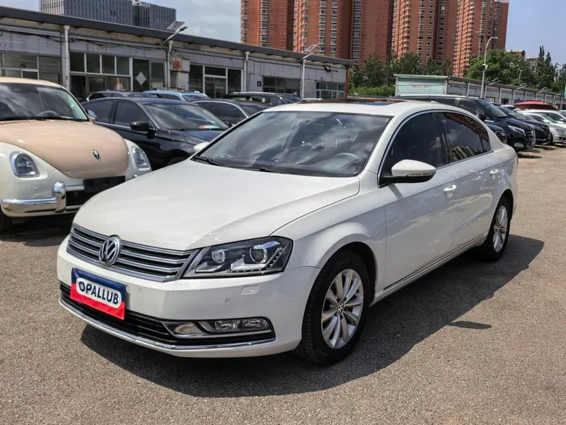 Volkswagen Magotan, 2012