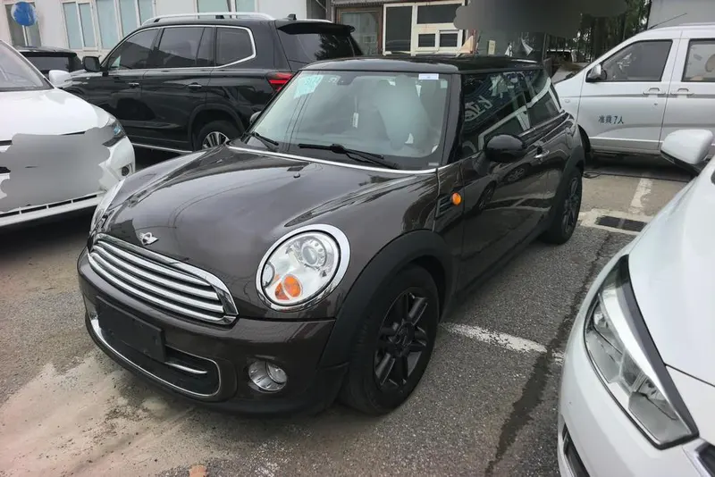MINI MINI, 2011