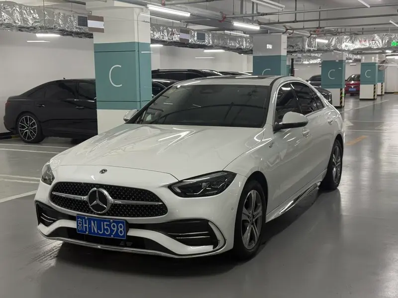 Mercedes-Benz C-Class, 2022
