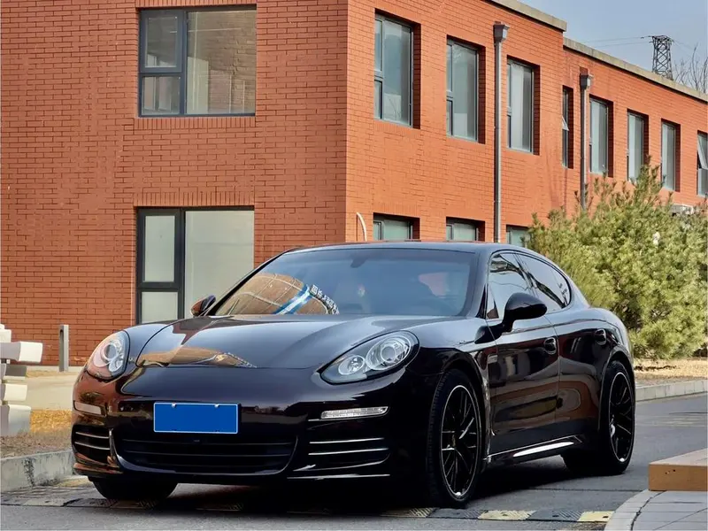 Porsche Panamera, 2016