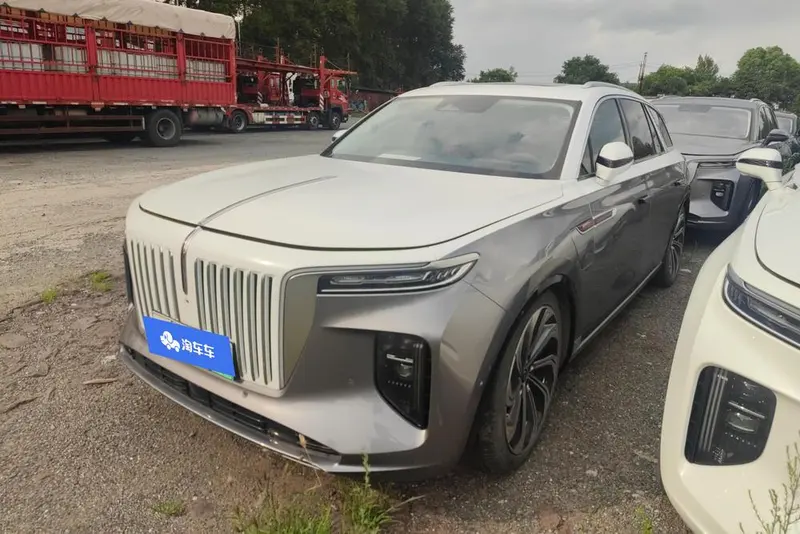 Hongqi E-HS9, 2022