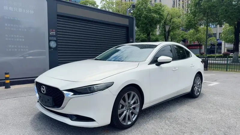 Mazda 3 Axela, 2020