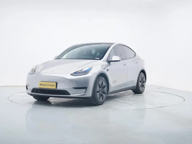 Tesla Model Y, 2023