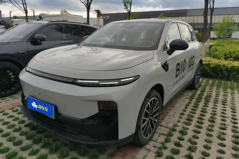 Leapmotor B10, 2025