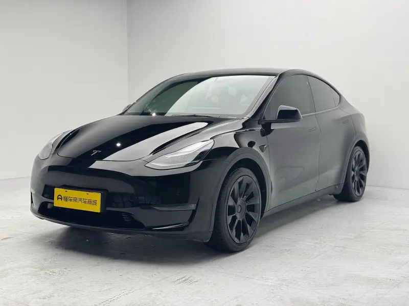 Tesla Model Y, 2022