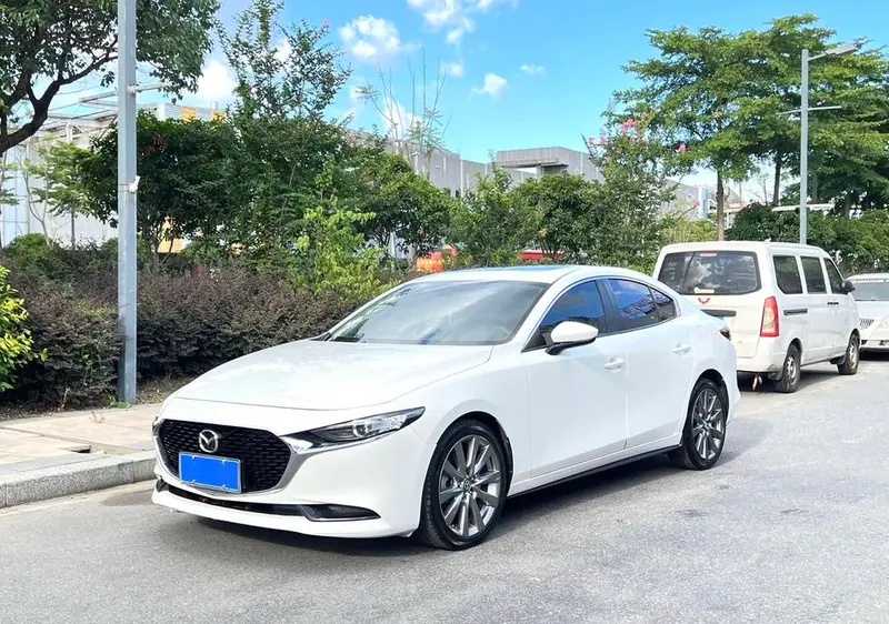 Mazda 3 Axela, 2021