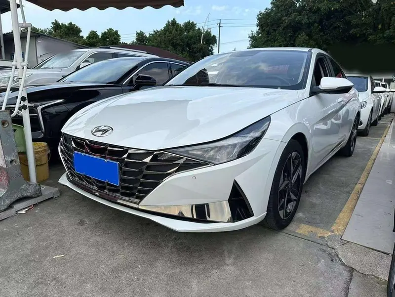 Hyundai Elantra, 2021
