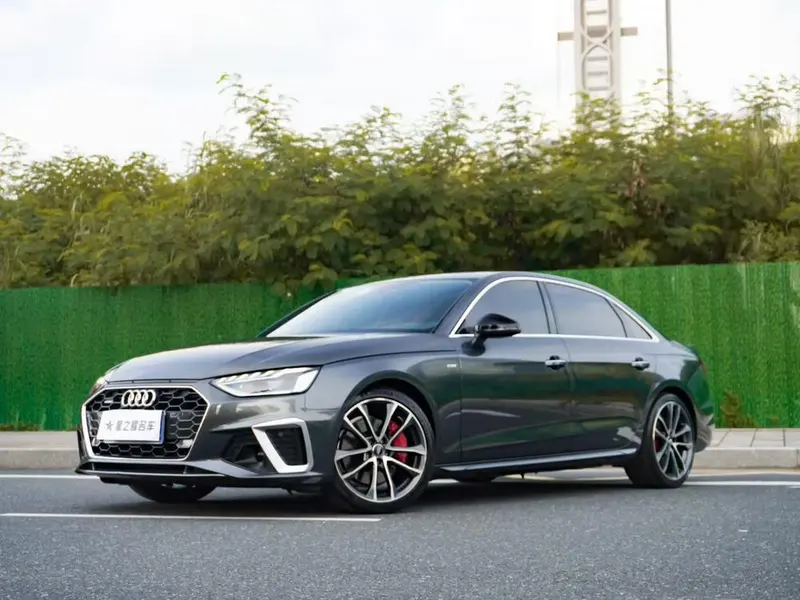 Audi A4L, 2020