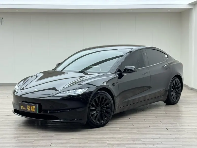 Tesla Model 3, 2023