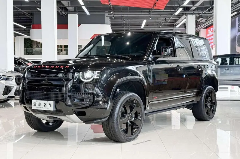 Land Rover Defender, 2024