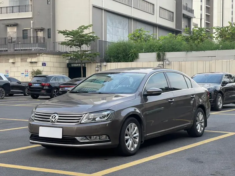 Volkswagen Magotan, 2013