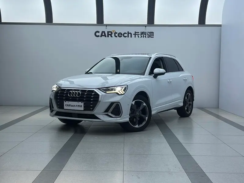 Audi Q3, 2022