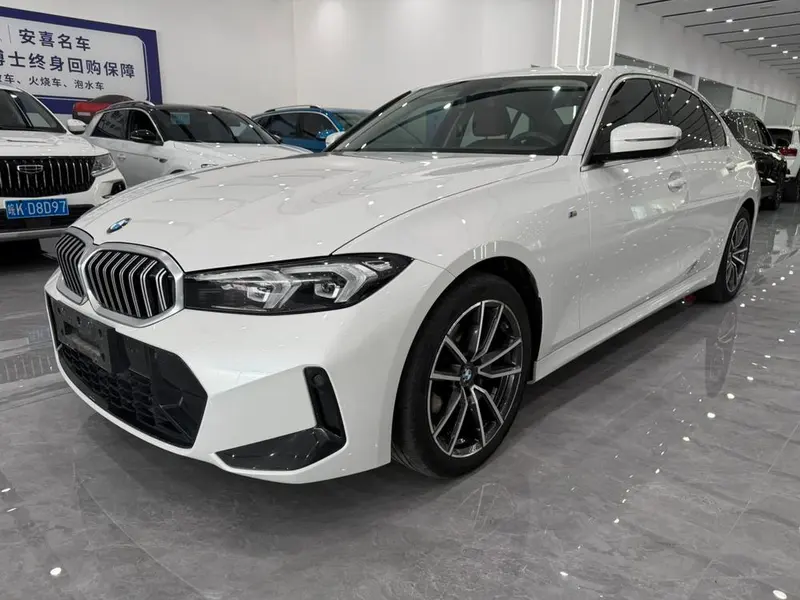 BMW 3-Series, 2023