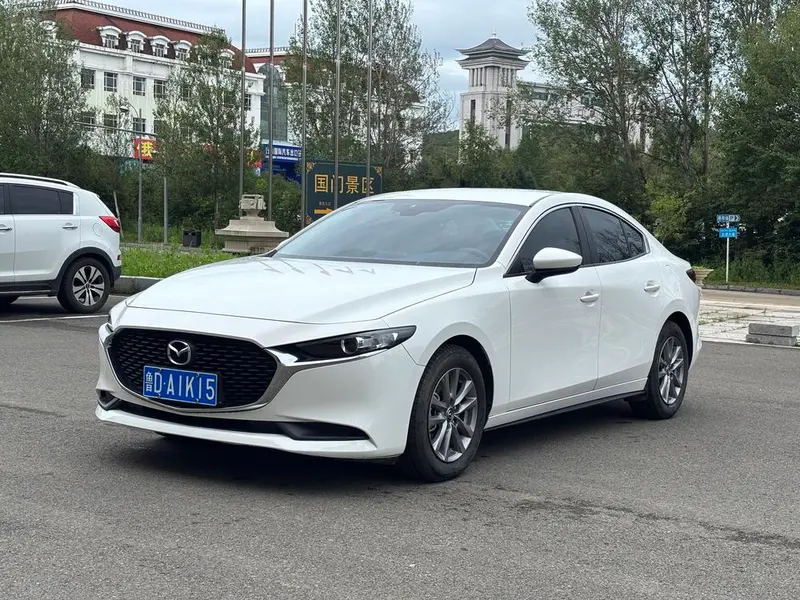 Mazda 3 Axela, 2023