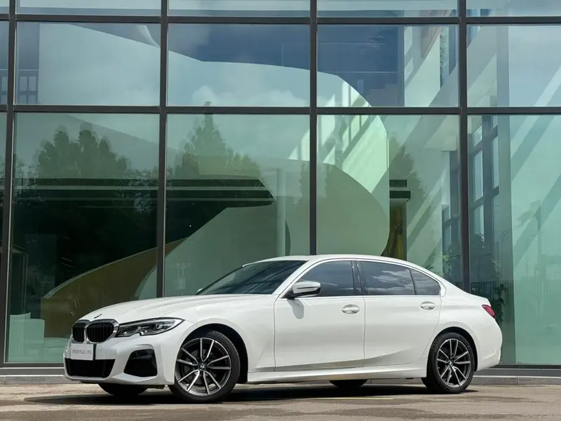 BMW 3-Series, 2020