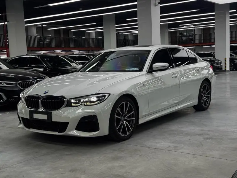 BMW 3-Series, 2021