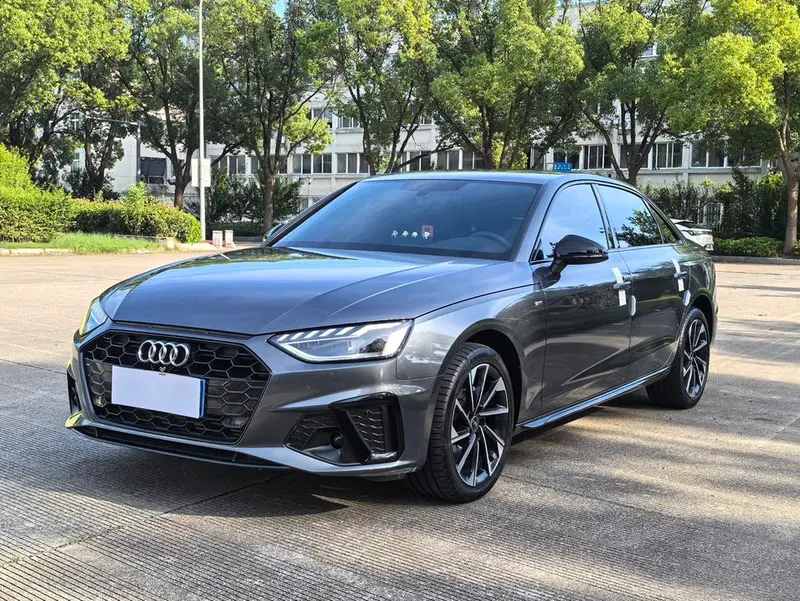 Audi A4L, 2023
