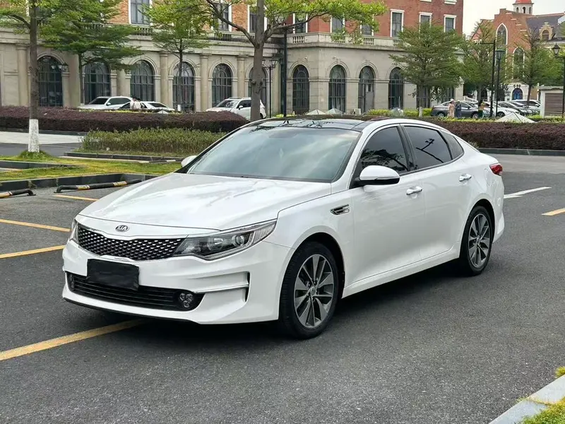 Kia K5, 2016