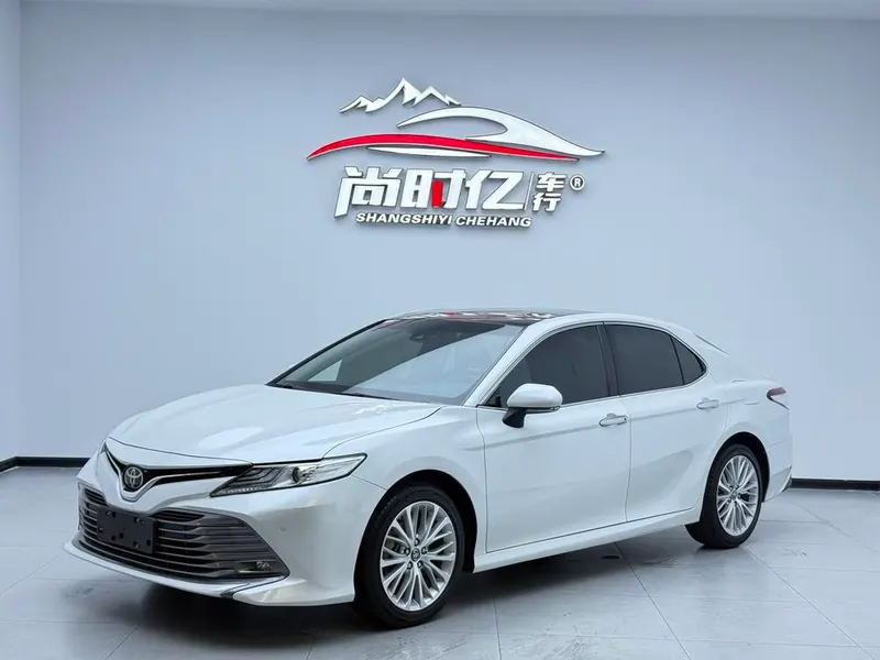 Toyota Camry, 2019