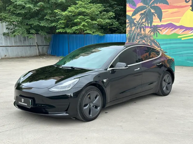 Tesla Model 3, 2021