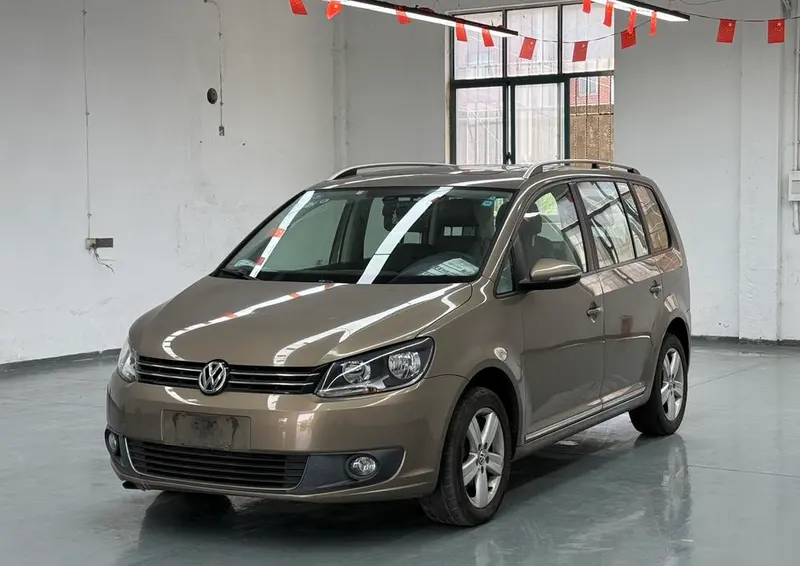 Volkswagen Touran, 2015