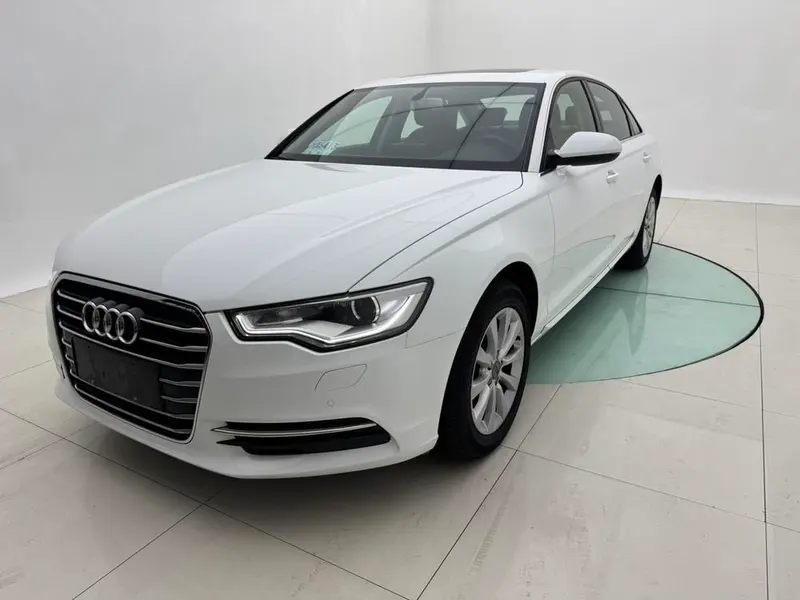 Audi A6L, 2015