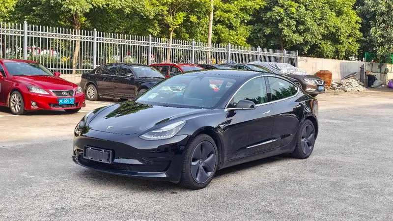Tesla Model 3, 2020