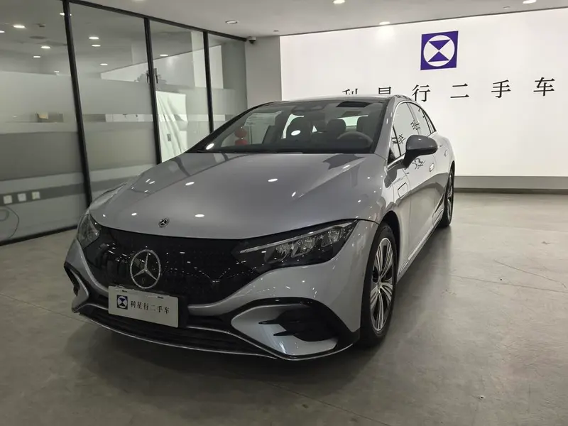 Mercedes-Benz EQE, 2025