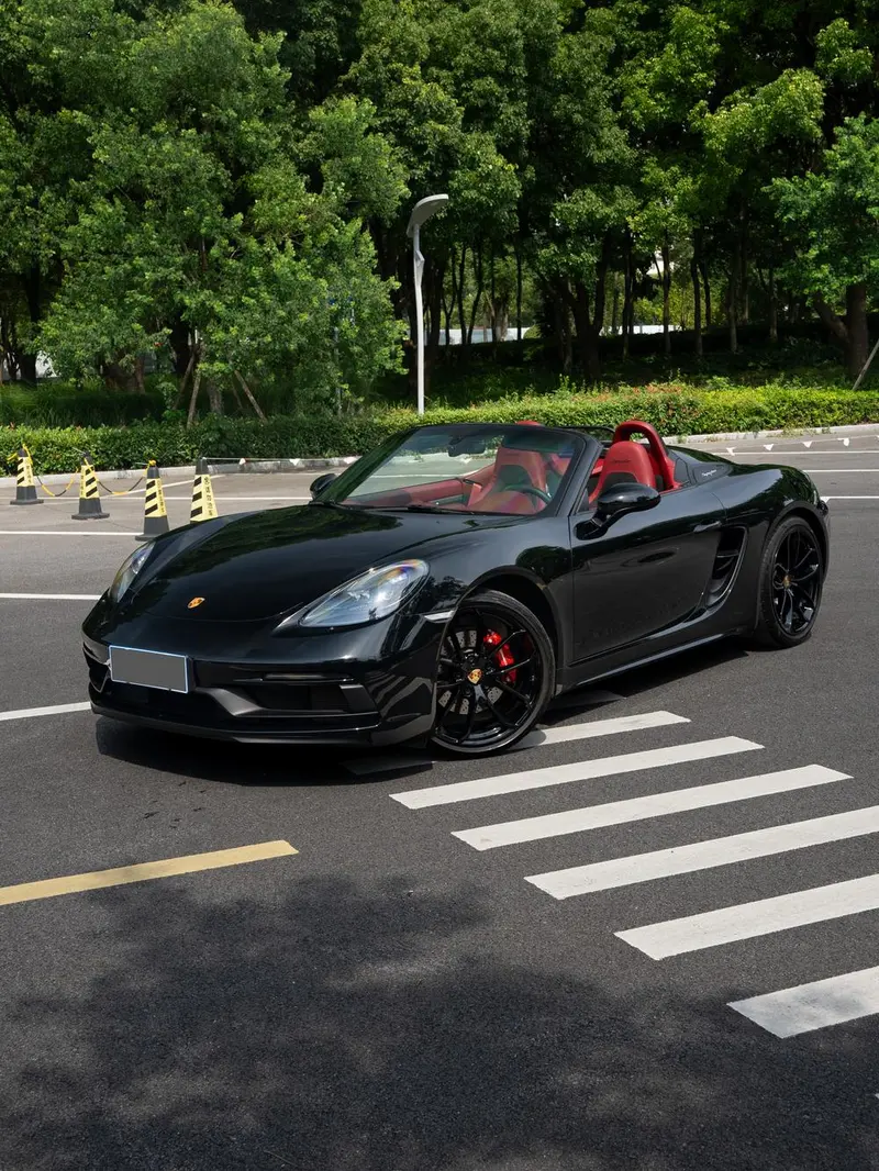 Porsche 718, 2023