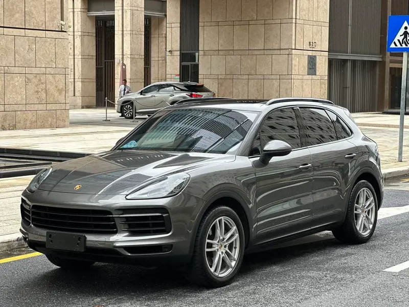 Porsche Cayenne, 2022