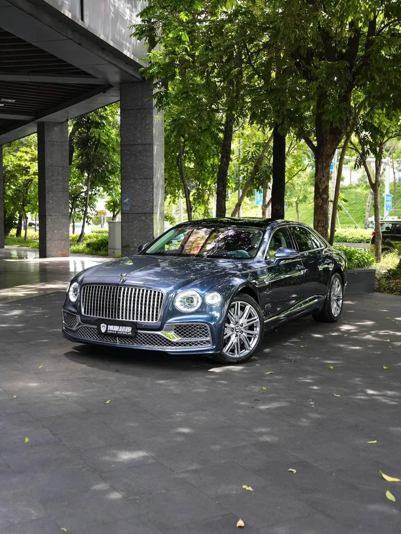 Bentley Flying Spur, 2022