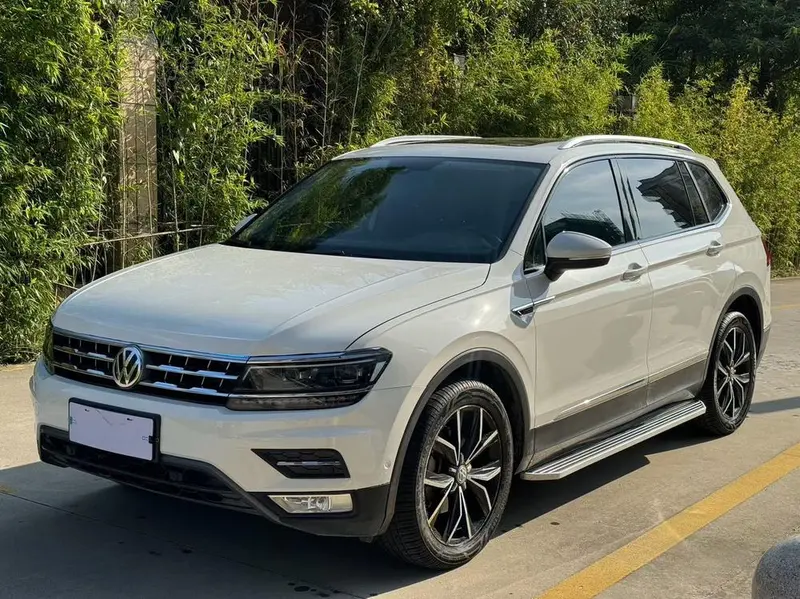 Volkswagen Tiguan L, 2017