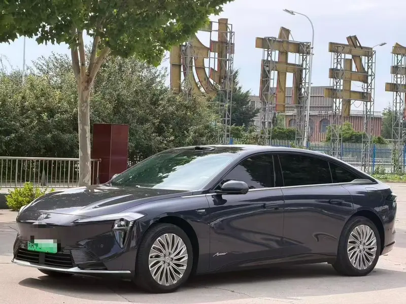 Buick Zhijing L7, 2025