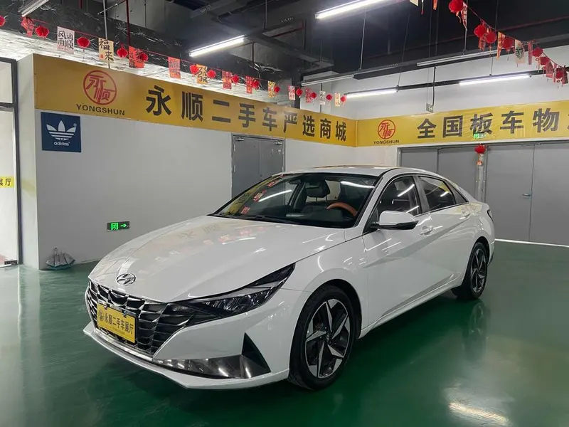 Hyundai Elantra, 2021