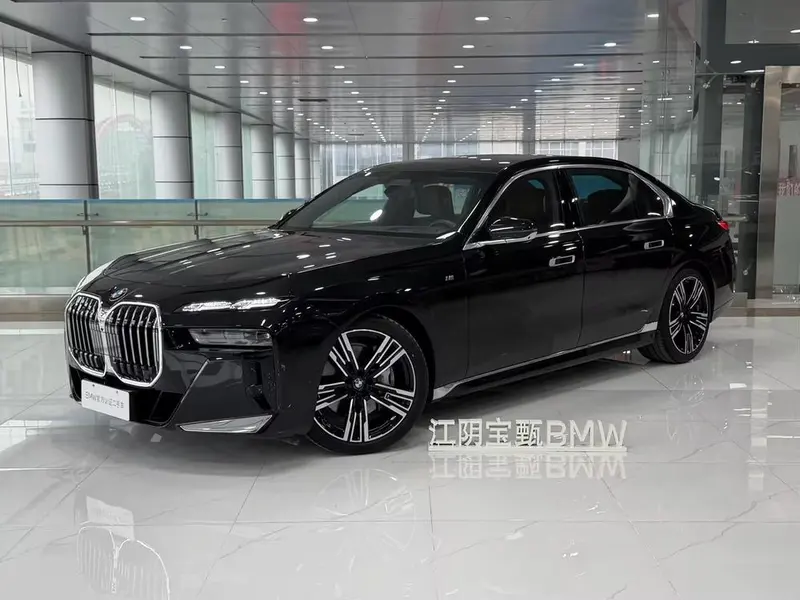 BMW 7-Series, 2023