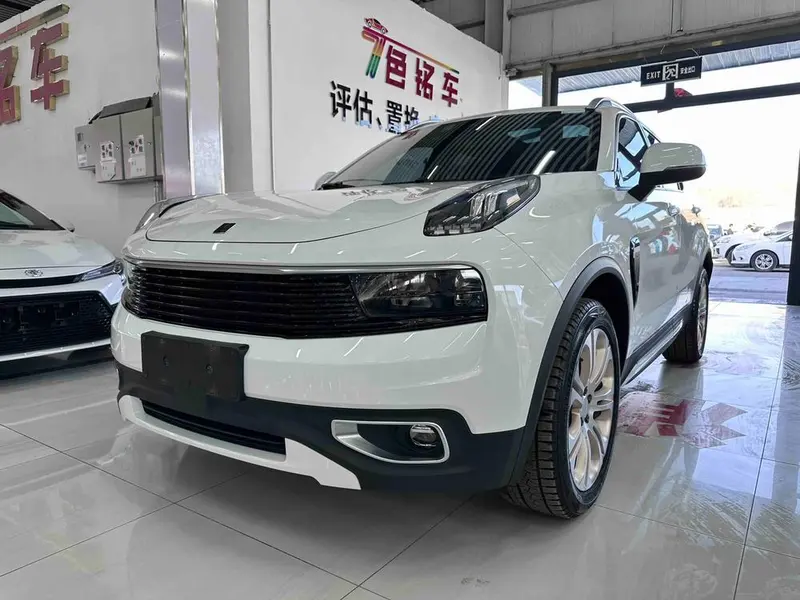 Lynk & Co 01, 2017