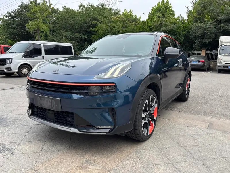 Lynk & Co 06, 2020