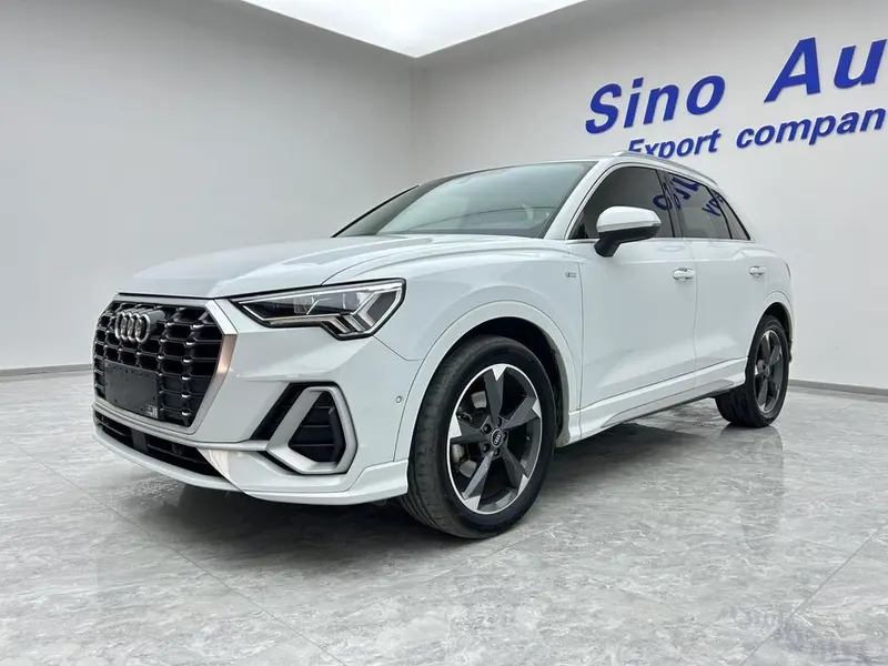 Audi Q3, 2022
