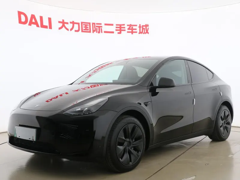 Tesla Model Y, 2023