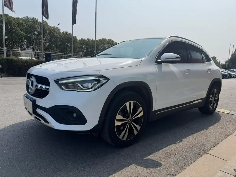 Mercedes-Benz GLA, 2020