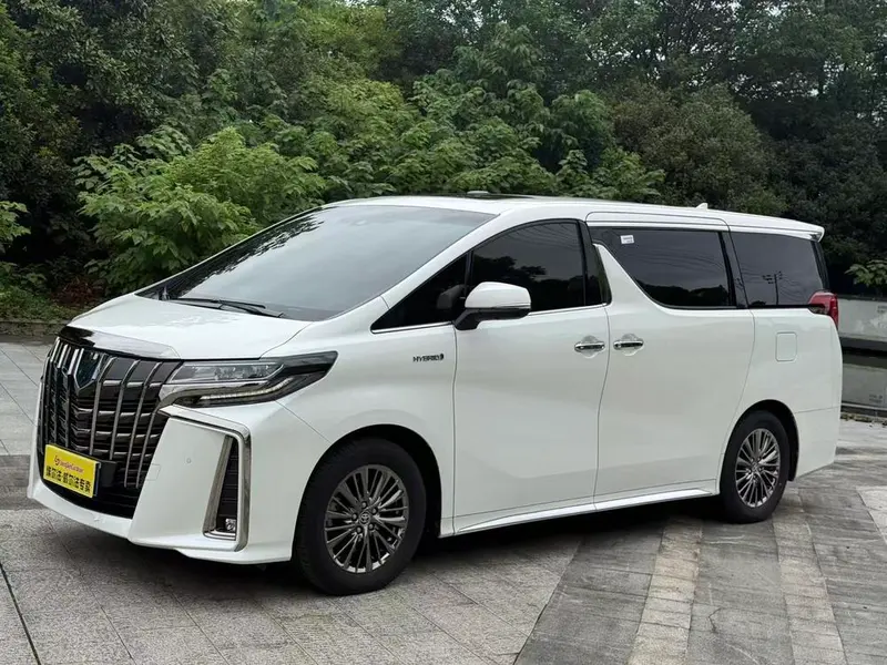 Toyota Alphard, 2022