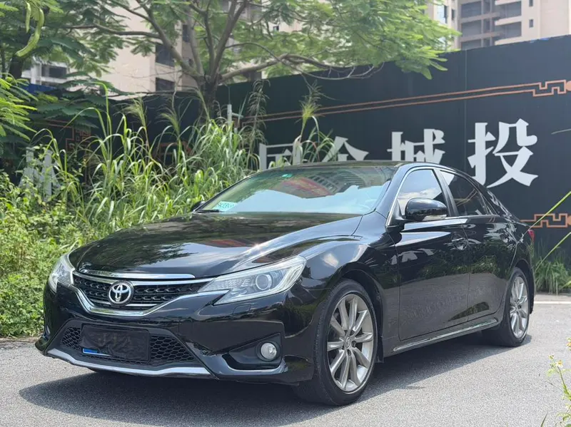 Toyota Reiz, 2013