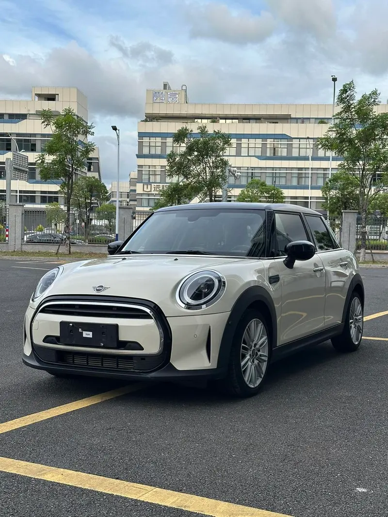 MINI MINI, 2022