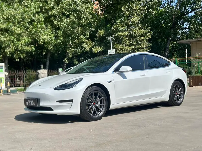 Tesla Model 3, 2020