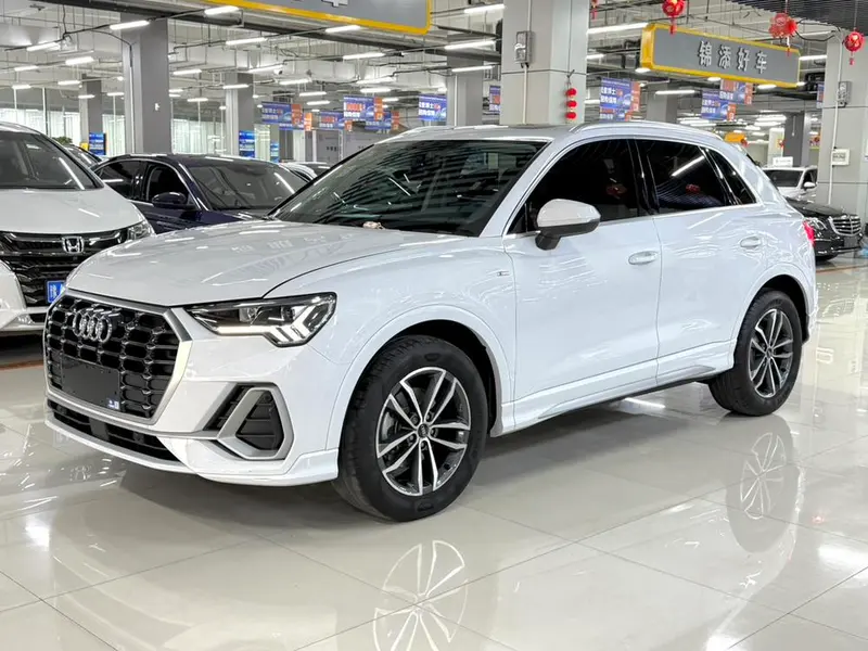 Audi Q3, 2022
